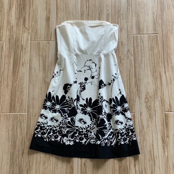 Ann Taylor strapless white dress with black floral - Picture 5 of 5